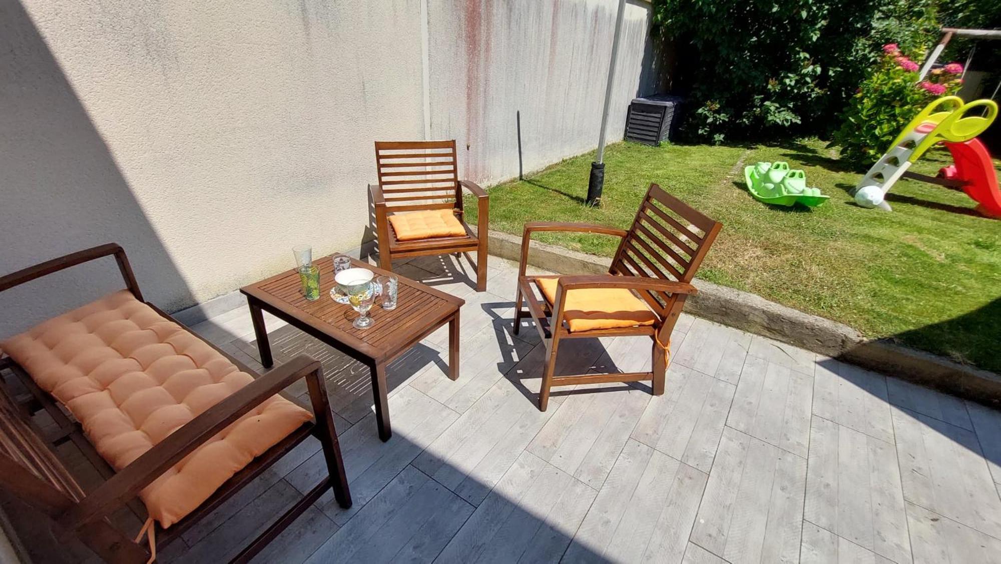 Le So Wild, Maison Avec Jardin Clos, Terrasse Amenagee, 5 Mn A Pied Commerce, Terrain De Tennis, A 800 M De La Plage D'Omaha Beach Jeux Arcade, Jouets, Materiel Jeunes Enfants Enfants, Table Ping-Pong Vierville-sur-Mer Exterior foto